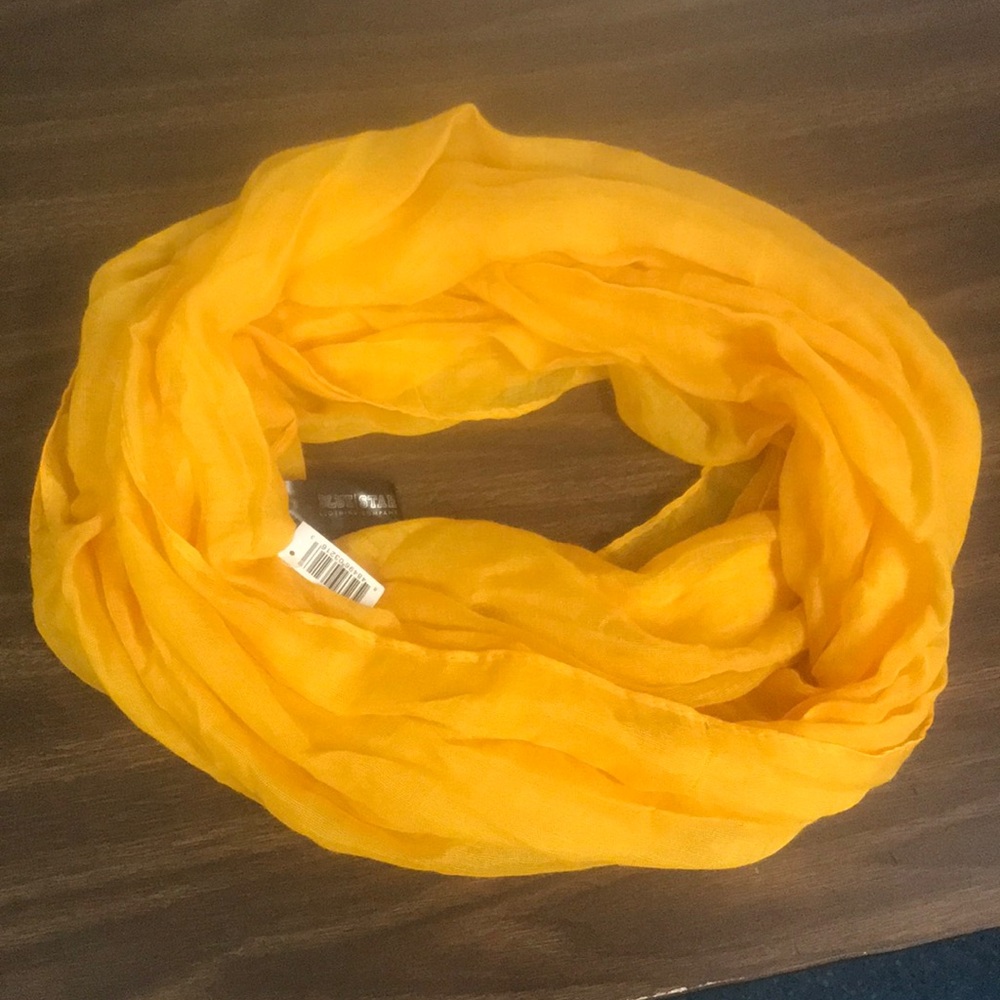 Blue|Star yellow scarf/wrap